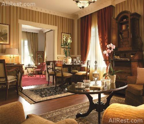 Mediterranean Palace Hotel 11